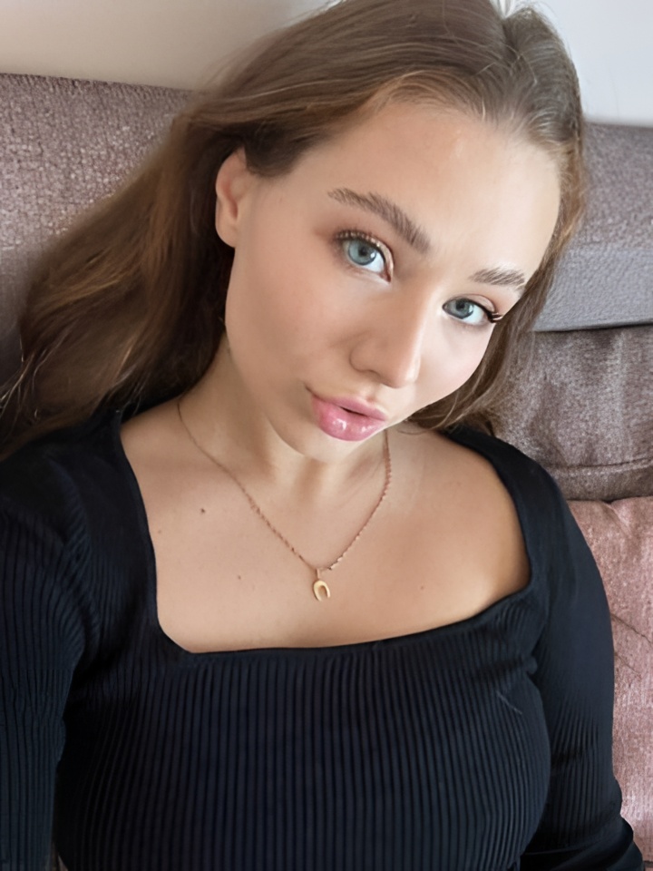 Элина привлекательная девушка из Ахтубинск цена от 2500 руб