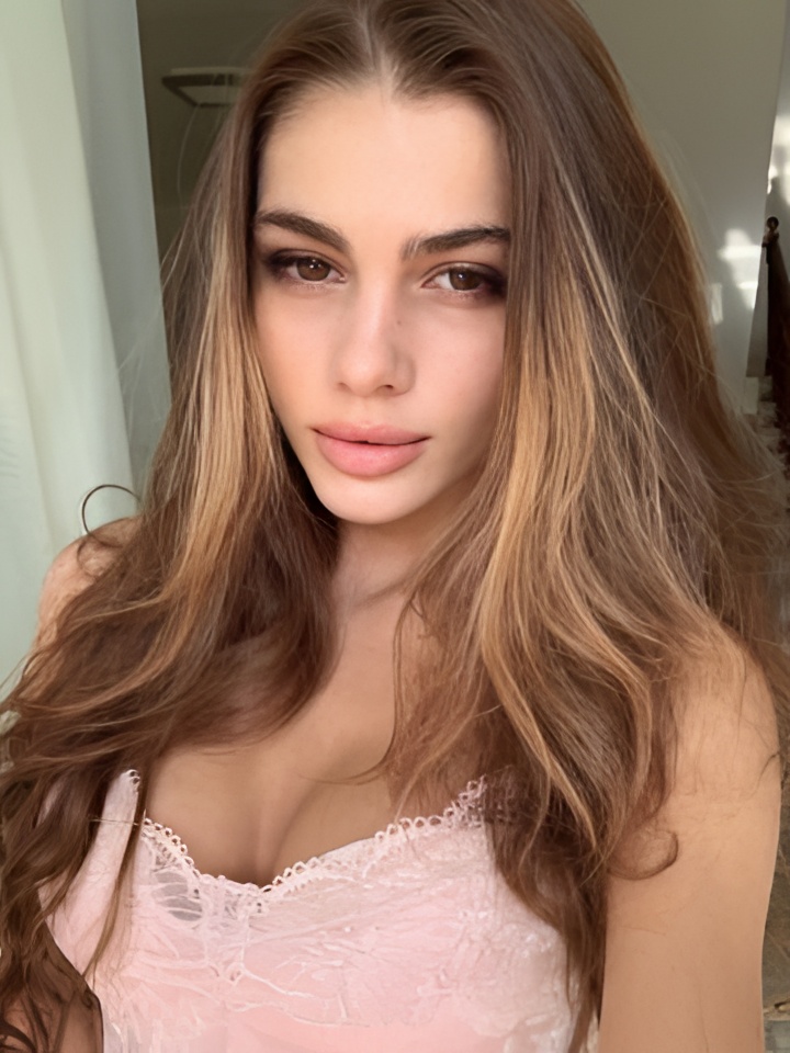 Кристина привлекательная девушка из Ахтубинск цена от 10000 руб